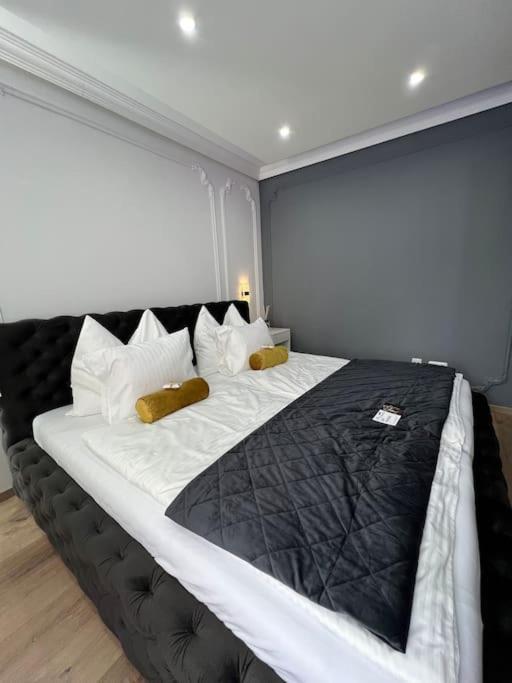 Traum Wohnung Mit Kingsize-Bett Graz Exteriör bild