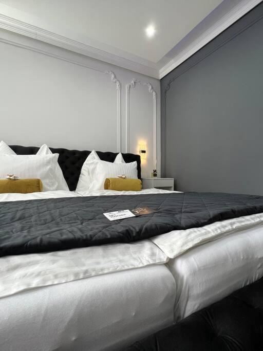 Traum Wohnung Mit Kingsize-Bett Graz Exteriör bild